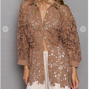 #126 POL LACE BUTTON DOWN
